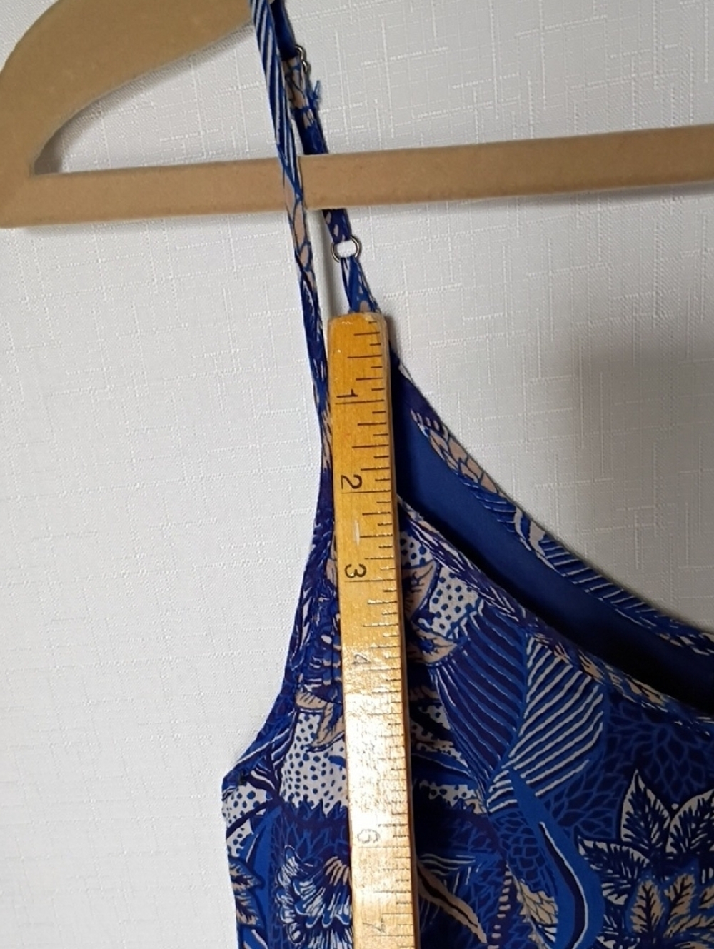 Velvet By Graham & Spencer Mini Dress Blue and Beige Floral Sleeveless Size M - Picture 9 of 11